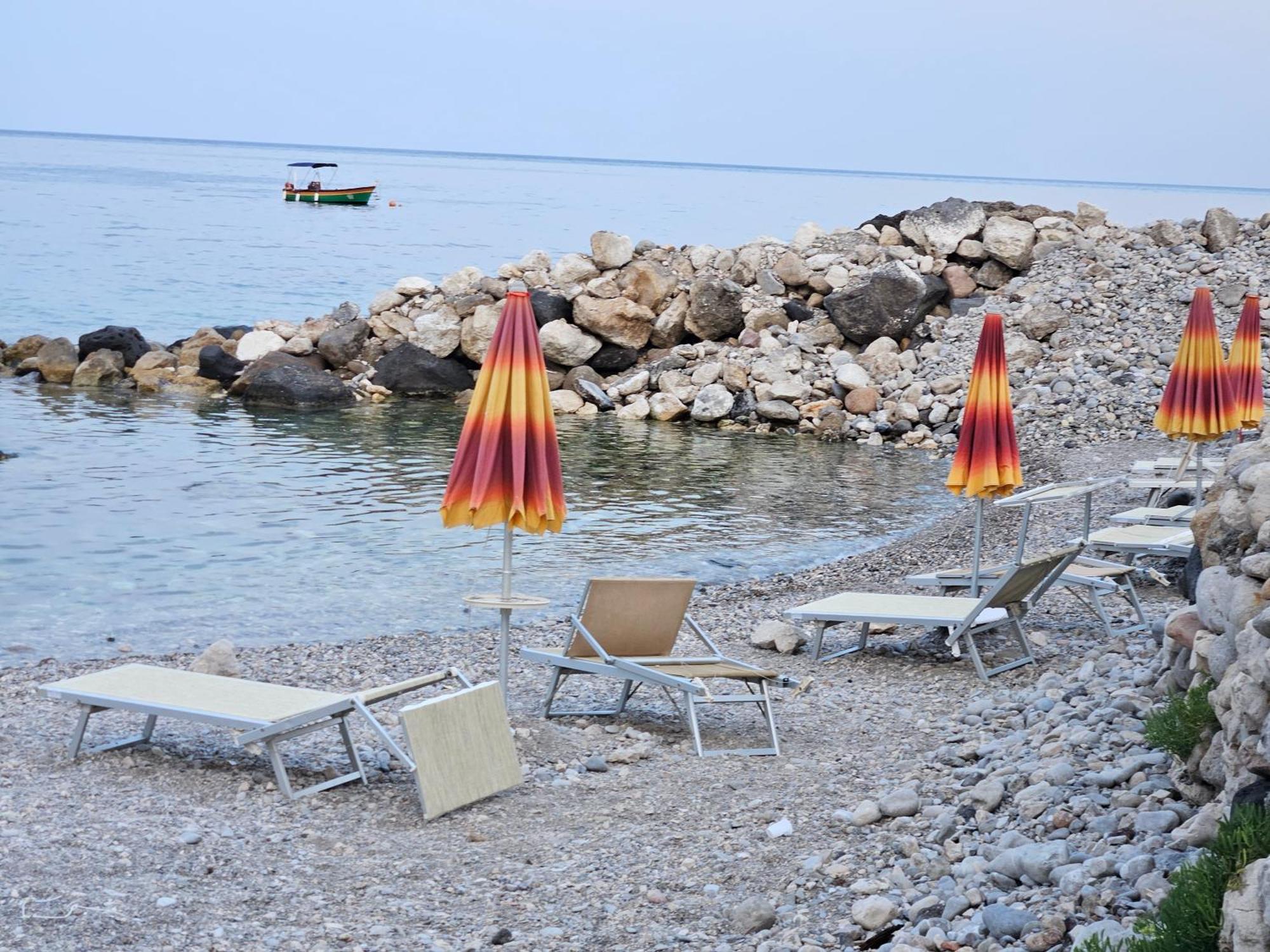 Taorbay Bed & Breakfast Giardini Naxos Ngoại thất bức ảnh